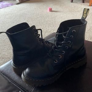 Dr.martins black size9